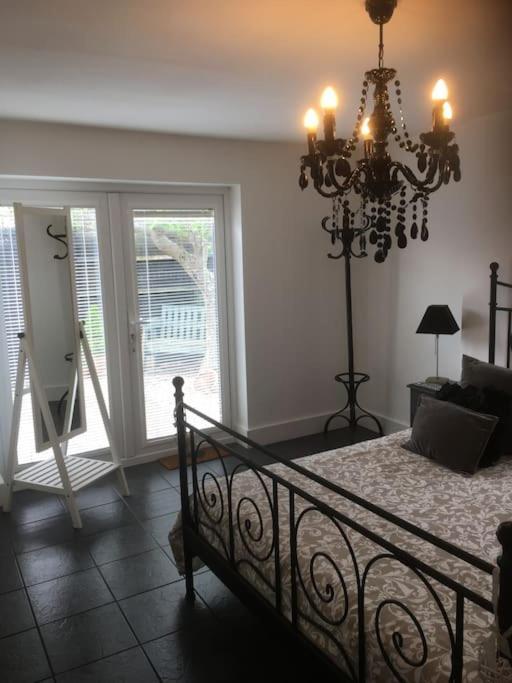 Herb Garden Bungalow Villa Nazeing Bagian luar foto