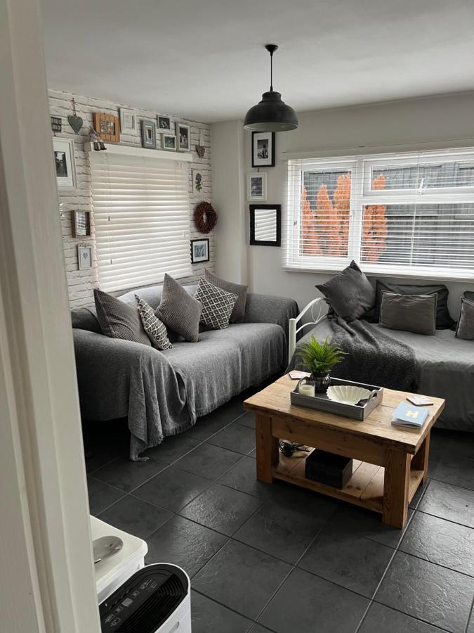 Herb Garden Bungalow Villa Nazeing Bagian luar foto